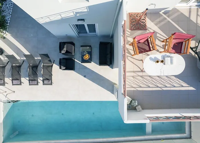Haroupia Home
